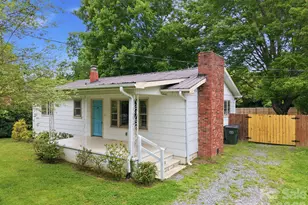 31 Edwards St, Waynesville, NC 28786 - Photo 2