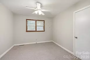 31 Edwards St, Waynesville, NC 28786 - Photo 18