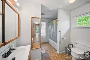 78 Green Oak Rd, Asheville, NC 28804 - Photo 14