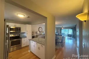 9817 Emerald Point Dr, Charlotte, NC 28278 - Photo 2