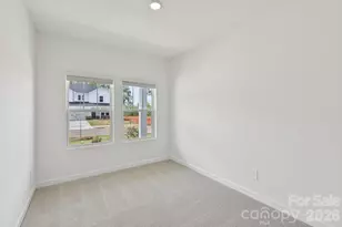 2052 Sunflower Cir, Newton, NC 28658 - Photo 12
