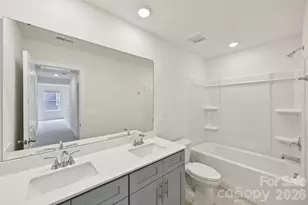 2052 Sunflower Cir, Newton, NC 28658 - Photo 24