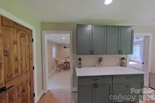 445 Old Haw Creek Rd, Asheville, NC 28805 - Photo 10
