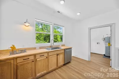 1003 College Boulevard, Dallas, NC 28034 - Photo 10