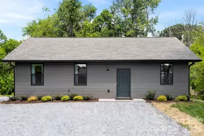 1003 College Boulevard, Dallas, NC 28034 - Photo 2