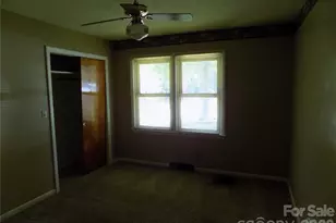 704 Craig St, Cherryville, NC 28021 - Photo 6