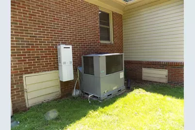 704 Craig Street, Cherryville, NC 28021 - Photo 2