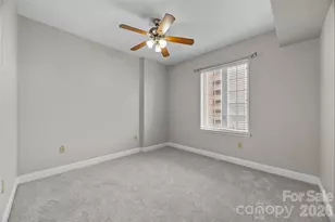 300 W 5th St, Charlotte, NC 28202 - Photo 16