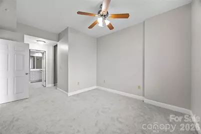 300 W 5th Street #343, Charlotte, NC 28202 - Photo 16