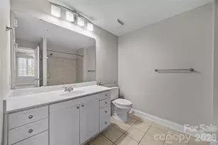 300 W 5th St, Charlotte, NC 28202 - Photo 20