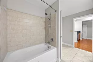 300 W 5th St, Charlotte, NC 28202 - Photo 22