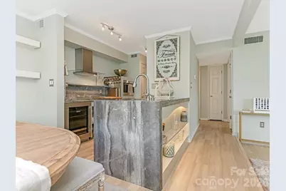 212 W 10th Street #3, Charlotte, NC 28202 - Photo 6