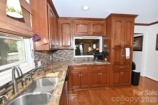 3021 Cedar Crest Dr, Lenoir, NC 28645 - Photo 12