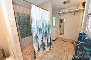 3021 Cedar Crest Dr, Lenoir, NC 28645 - Photo 16