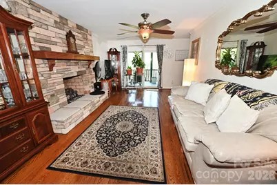 3021 Cedar Crest Drive, Lenoir, NC 28645 - Photo 8