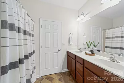 3825 Picasso Court, Charlotte, NC 28205 - Photo 24