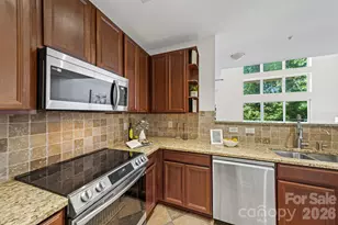 3825 Picasso Court, Charlotte, NC 28205 - Photo 14