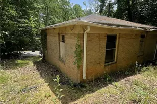4025 Plato Cir, Charlotte, NC 28208 - Photo 10