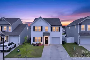 372 Bluebonnet Dr, Salisbury, NC 28146 - Photo 2