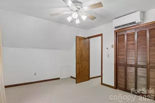 1952 Davis Mountain Rd, Hendersonville, NC 28739 - Photo 26
