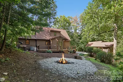 1952 Davis Mountain Road, Hendersonville, NC 28739 - Photo 36