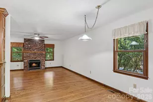 1952 Davis Mountain Rd, Hendersonville, NC 28739 - Photo 6