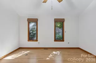 1952 Davis Mountain Rd, Hendersonville, NC 28739 - Photo 18