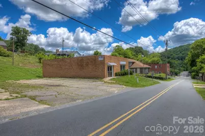 193 Walnut Avenue, Spruce Pine, NC 28777 - Photo 2
