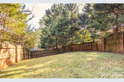 525 E 37th Street, Charlotte, NC 28205 - Photo 20