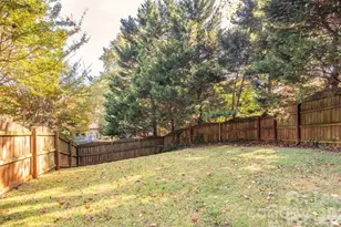 525 E 37th St, Charlotte, NC 28205 - Photo 20