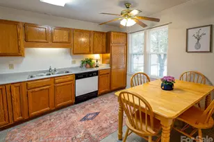 102 Rough Point Ct, Asheville, NC 28806 - Photo 10