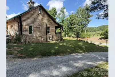 38 Lloyd Barnwell Road, Hendersonville, NC 28792 - Photo 2