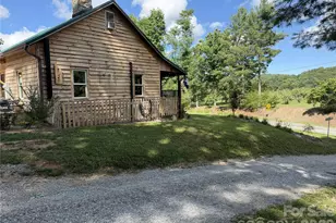 38 Lloyd Barnwell Rd, Hendersonville, NC 28792 - Photo 2
