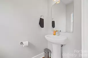 2014 Bryant Park Dr, Charlotte, NC 28208 - Photo 14
