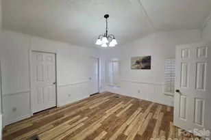 1395 Cape Hickory Rd, Hickory, NC 28601 - Photo 6