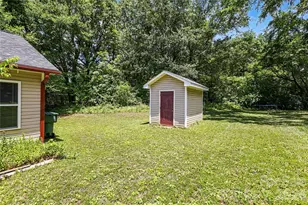 318 N Pryor St, Gastonia, NC 28052 - Photo 18