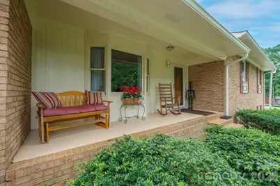 201 Wellington Drive, Lincolnton, NC 28092 - Photo 4