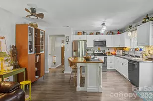 102 Wicklow Dr, Asheville, NC 28806 - Photo 14