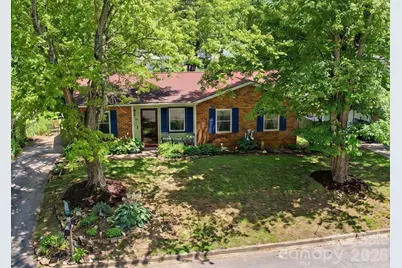 102 Wicklow Drive, Asheville, NC 28806 - Photo 2