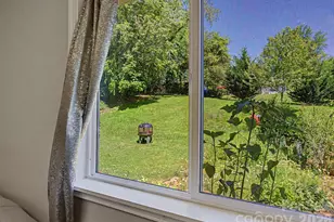 102 Wicklow Dr, Asheville, NC 28806 - Photo 26