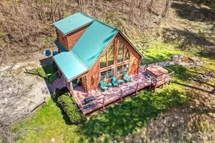 210 Chickadee Dr, Bryson City, NC 28713 - Photo 2