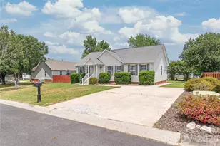 1805 Lawton Dr, Rock Hill, SC 29730 - Photo 2