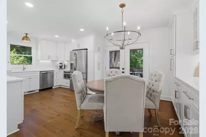6819 Woodstock Drive, Charlotte, NC 28210 - Photo 10