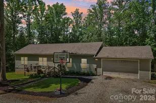 51 Hermit Spgs Trl, Hendersonville, NC 28739 - Photo 2