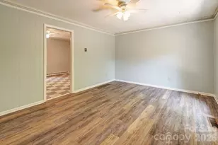 364 Pearson Dr, Asheville, NC 28801 - Photo 6