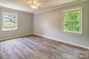 364 Pearson Dr, Asheville, NC 28801 - Photo 12