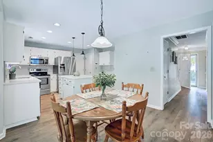 2908 Pinewood Hill Dr, Matthews, NC 28105 - Photo 6