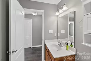 1590 Mayfair Dr, Conover, NC 28613 - Photo 10