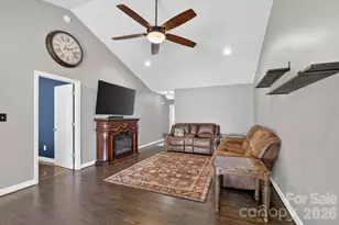 1590 Mayfair Dr, Conover, NC 28613 - Photo 24
