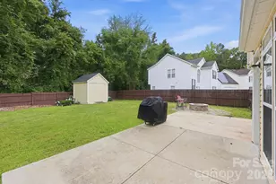 5423 Starflower Dr, Charlotte, NC 28215 - Photo 34